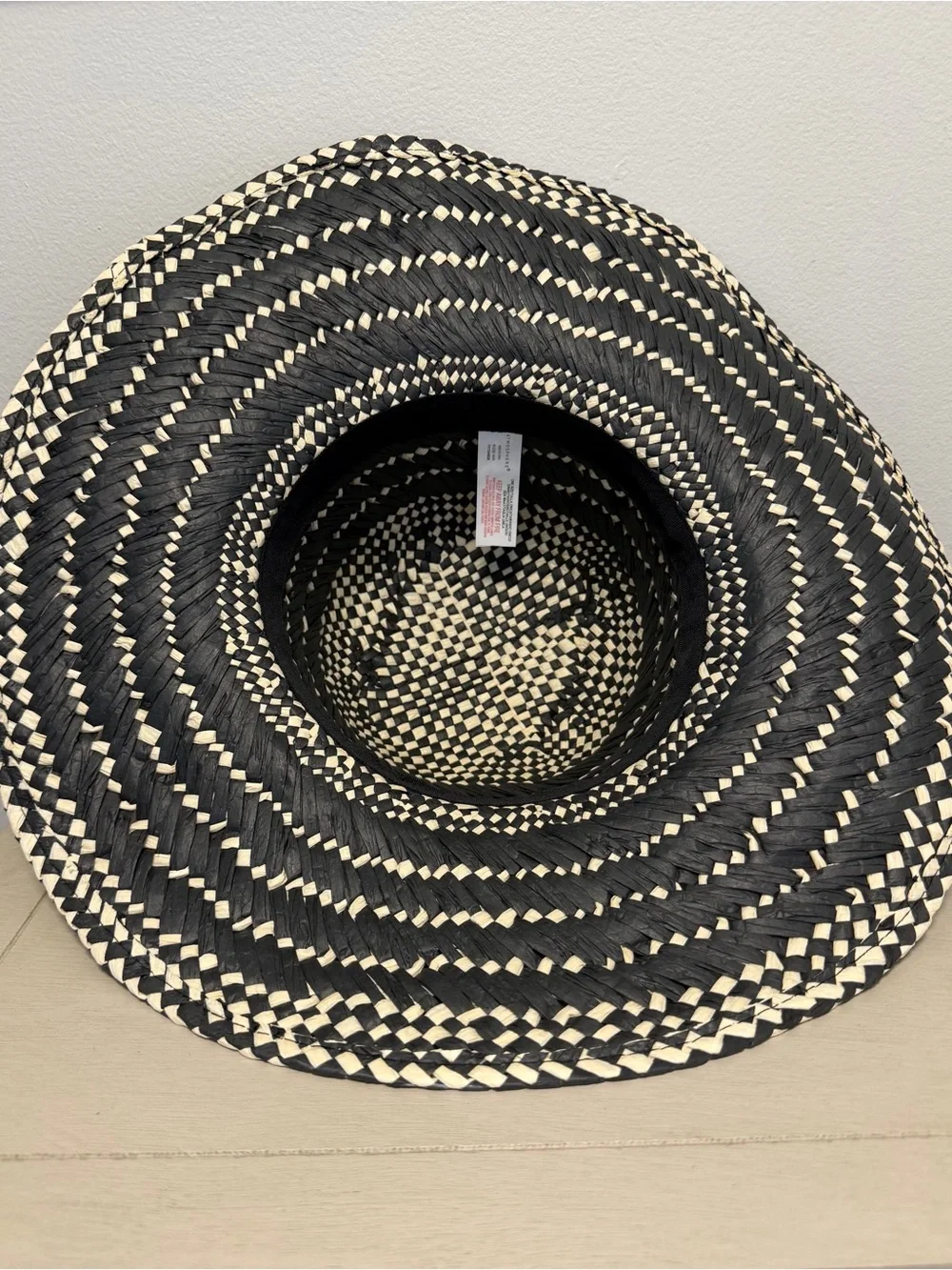 Wide Brim Woven Black Straw Sun Beach Hat Atmosphere Primark Rainbow Pom Pom